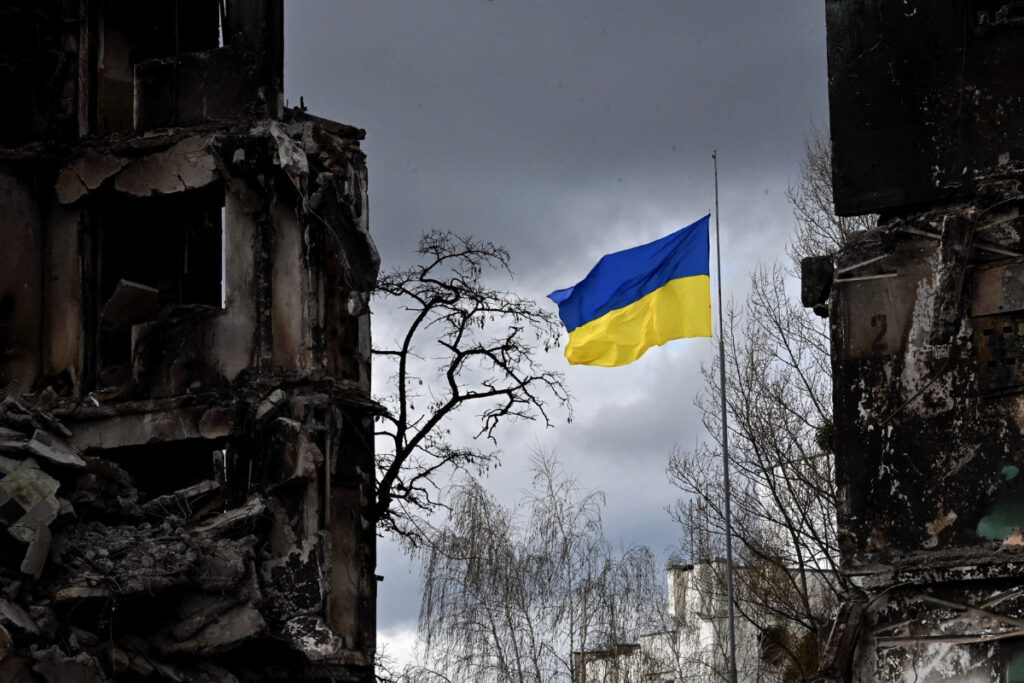 Флаг Украины, война